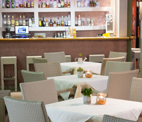 bar estiatorio