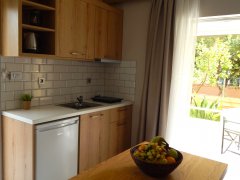 DSCN3839-A22-kitchen.jpg